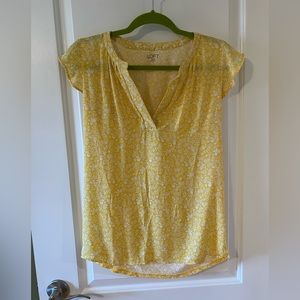 Loft Outlet Butterfly Split Neck Mixed Media Top, size Small